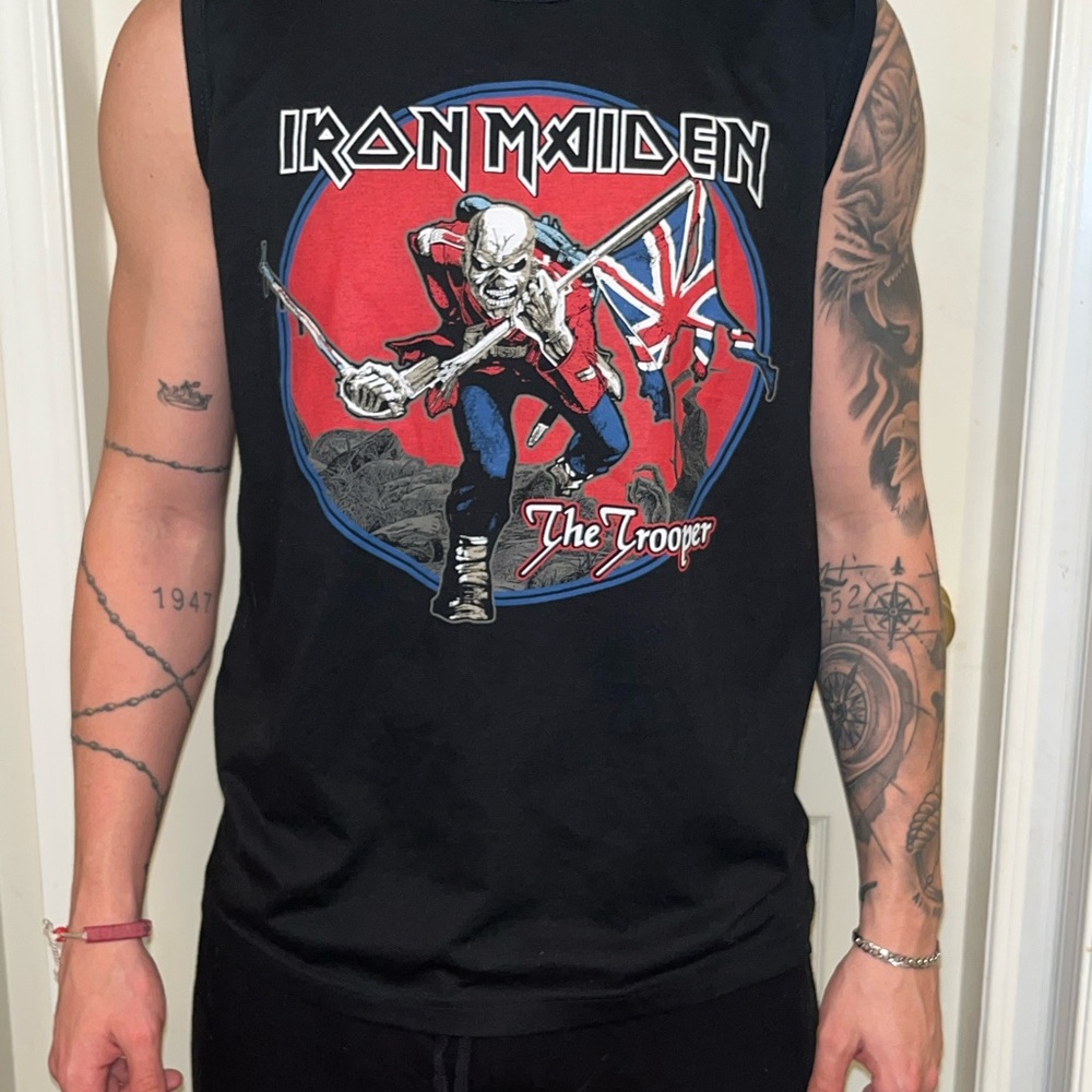 Iron Maiden Black Sleeveless Men's Tank Top
